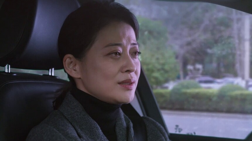超体贴！肖雪暖心安慰郑教授