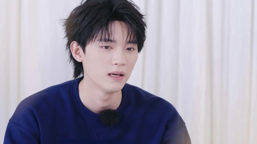 周翊然听到“天选校园剧男主”好害羞！坦言想挑战角色突破