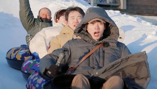 我们仨演绎雪圈三重唱？魏大勋直呼低估了