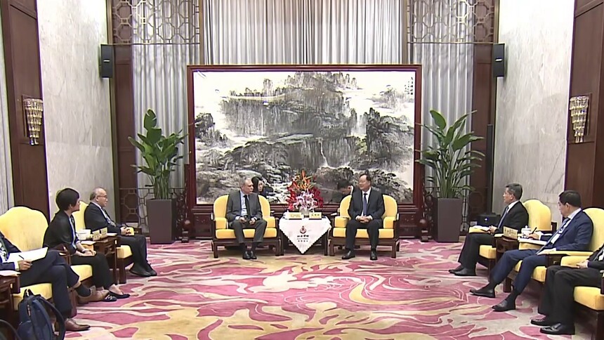 毛伟明会见卡洛斯·古铁雷斯一行