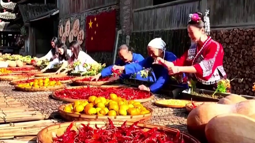 金秋丰收季 农家晒秋忙