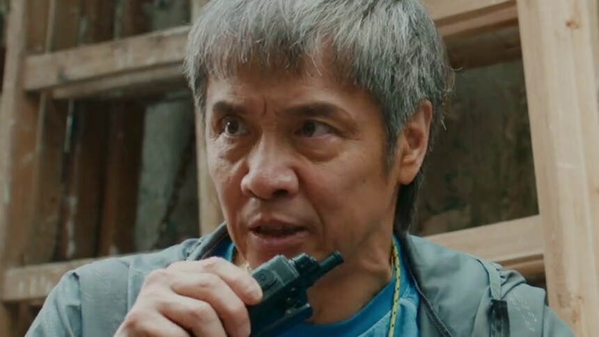 森哥未经允许拍枪战被拘捕