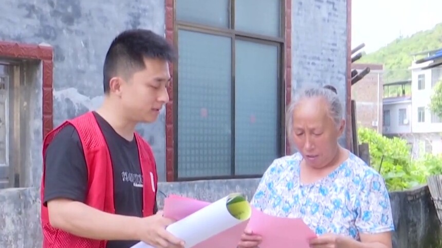 永州蓝山：灭蚊小队直捣蚊蝇栖息地 构筑基孔肯雅热防控屏障