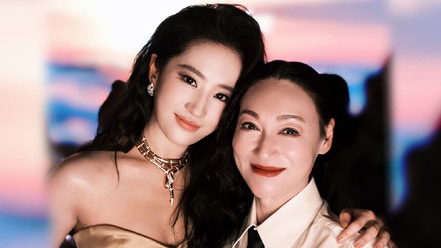 友谊长存！惠英红连续三年卡点晒照为刘亦菲庆生