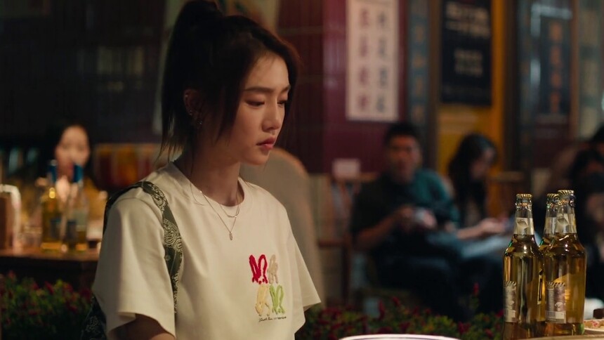 马天泽为撩妹干了一大杯红油
