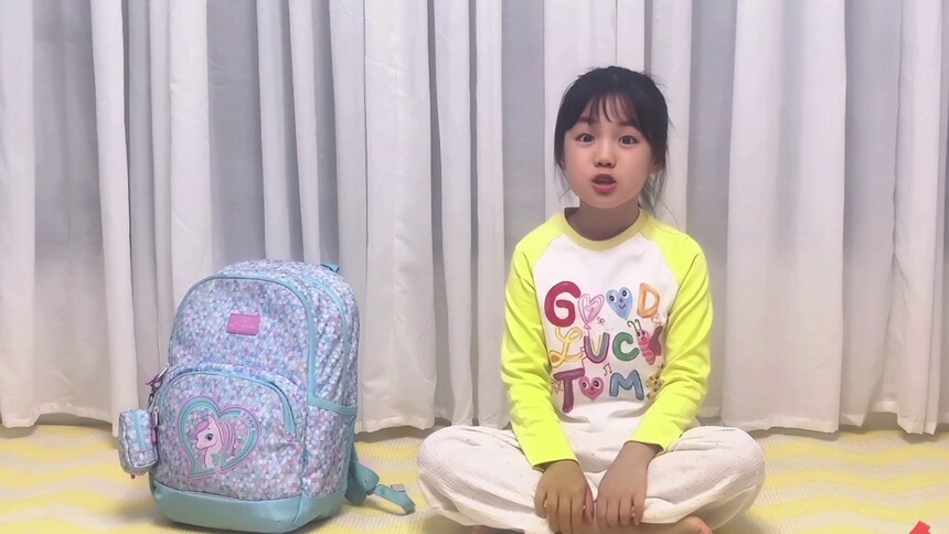 萌娃书包大揭秘：来看看刘果宝书包里都有什么