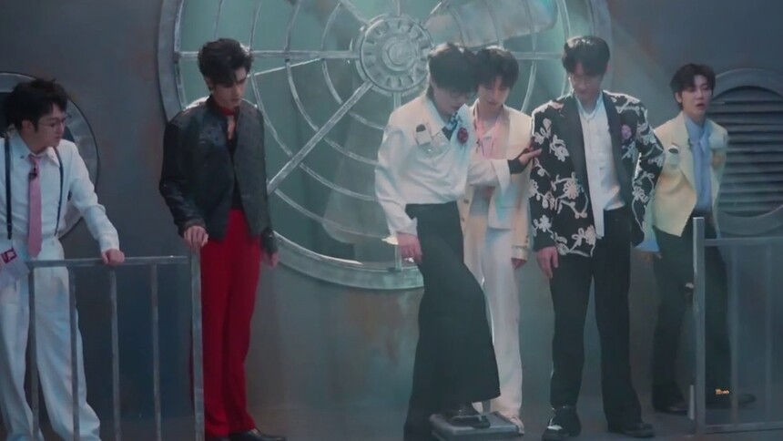 《密室大逃脱7大神版》动感地带芒果卡高光花絮：李晋晔粤语服务超暖心，曹恩齐化身“心灵捕手”