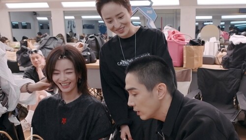 一整个被创飞！张晋李承铉极致创意惊呆李晟