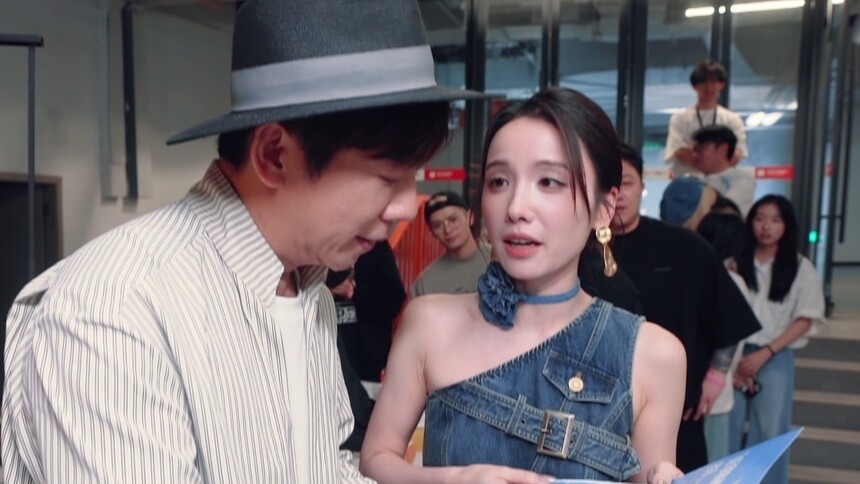 任务突袭燕子！海泉老师申请当飞行嘉宾啦