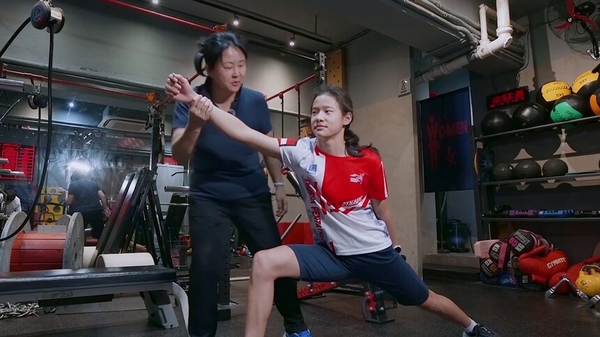 李靖妍赵轶群 是妈妈也是冠军教练