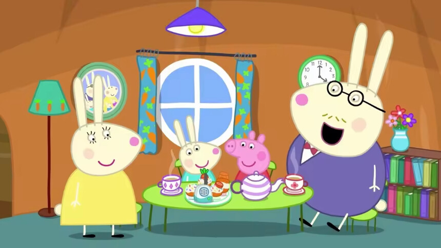 佩奇突发奇想做创意蛋糕