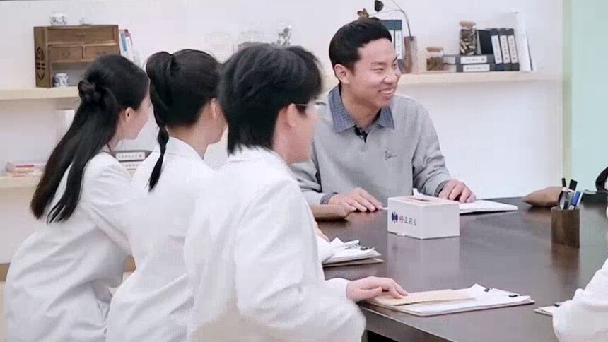 徐志胜来中医季看诊变会诊