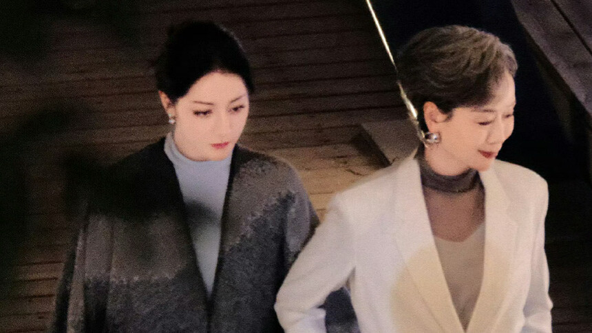 迪丽热巴叶童新剧路透释出 双A气质冲击力十足