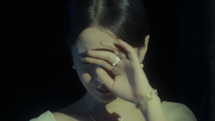 《即兴谋杀》“密室惊魂”正片片段，少女孤身陷绝境，诡异事件接踵而至！