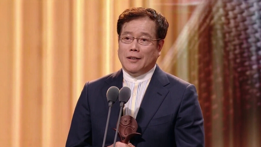 作家赵丽宏和102岁母亲通话超过10000次