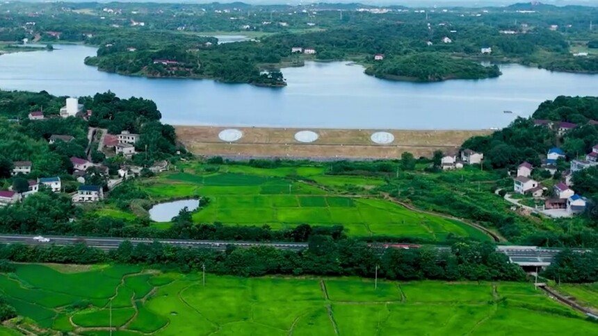 网络短视频 航拍会说话的水 杨柳水库