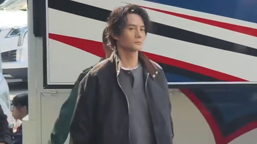 王凯《交锋》路透曝光 松弛造型演绎市井烟火气