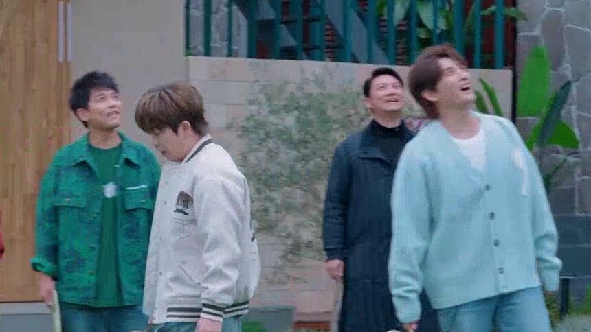 爆笑扇猪大赛张远喜提“飞天猪”