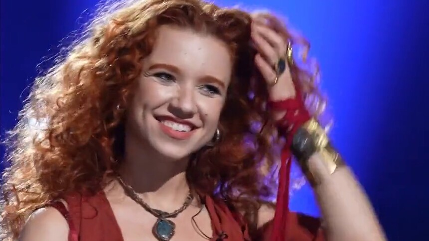 Alexia Evellyn艾莉西亚·伊芙琳彩排日花絮心动直拍