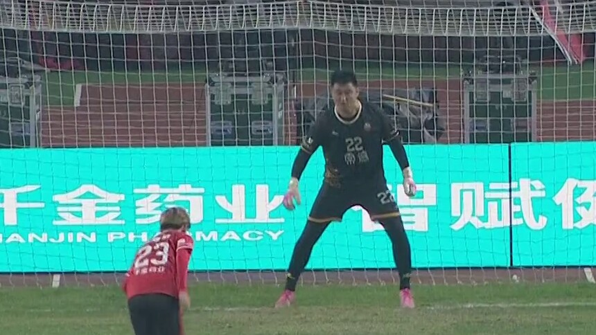 冬至夜，亮眼最是一抹粉 王峰琦的救赎之战 常德点球过关挺进决赛