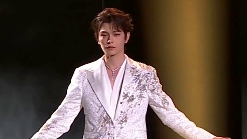 丁禹兮《烟花易冷》心动直拍