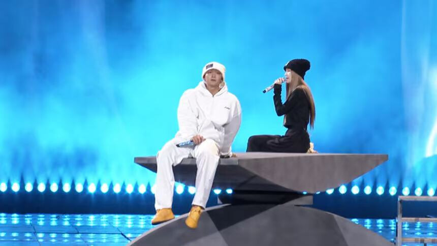 《湖南卫视芒果TV跨年演唱会》彩排直击：黄子韬徐艺洋甜蜜同框