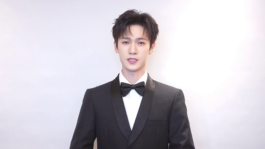 李昀锐新年祝福