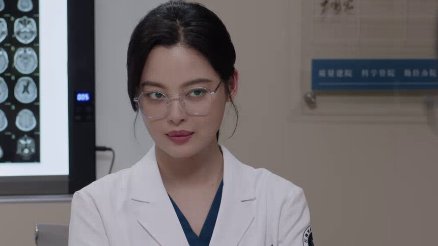 《仁心俱乐部》第34集看点：潘悦希望刘梓懿给自己做手术