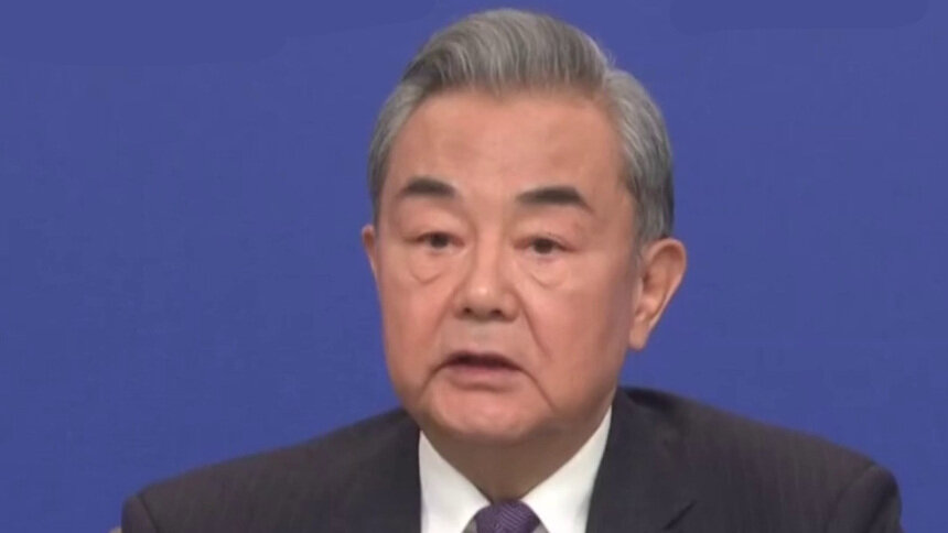 两会·外长记者会｜王毅：借台湾生事，就是给日本找事
