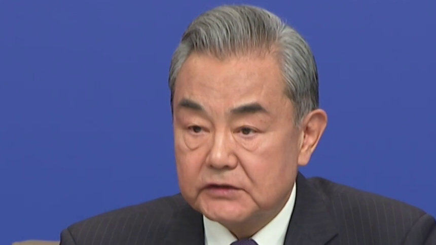 两会·外长记者会｜王毅谈周边外交：家和万事兴