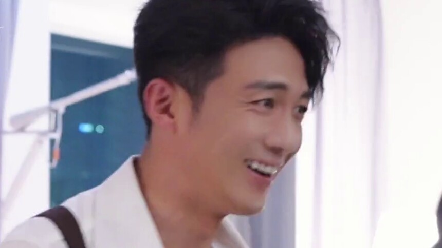 童瑶李泽锋吻戏幕后