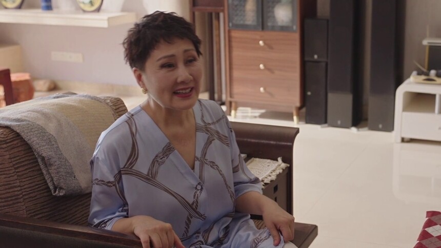 陈美舒和秦天越父母商议进一步撮合秦天越冯清鸣