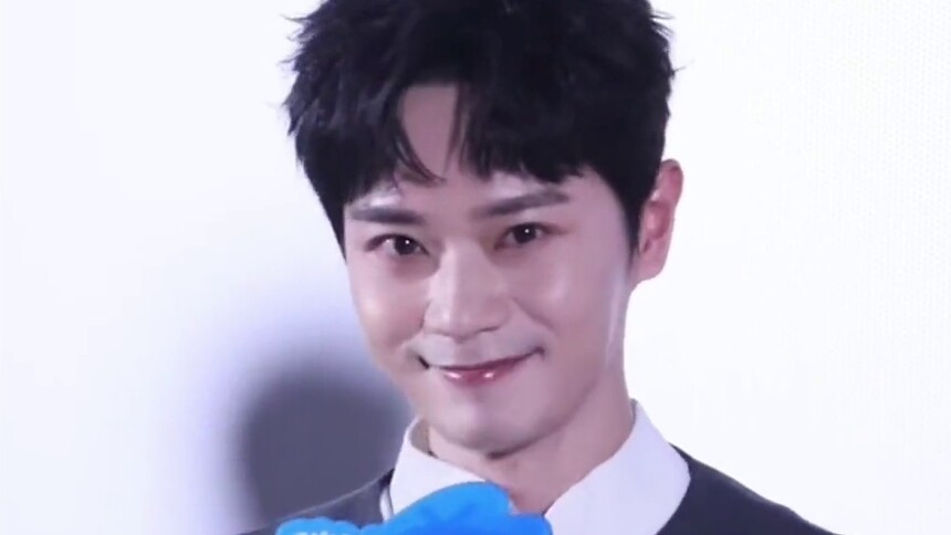 曹骏还原被鞭打名场面