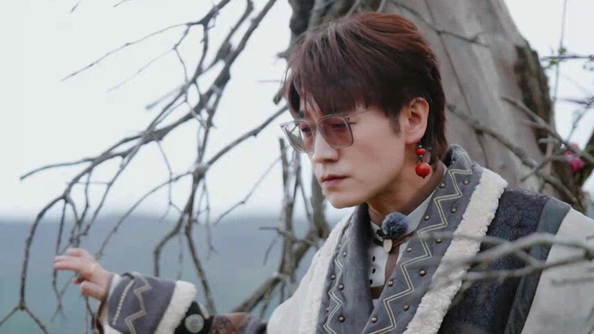 王铮亮牧场大片帅得从容