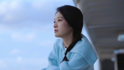 《看得见风景的窗》定档预告：张雪迎高至霆返乡开启治愈人生