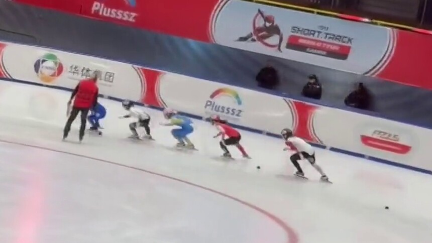 全球连线 | 中国香港短道速滑小将林静欣：用“魔法”与汗水滑向米兰冬奥赛道
