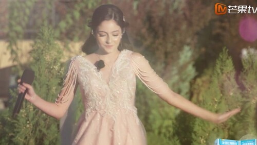 纯享：朱莉娅《Chasseurs d’étoiles（逐星猎人）》