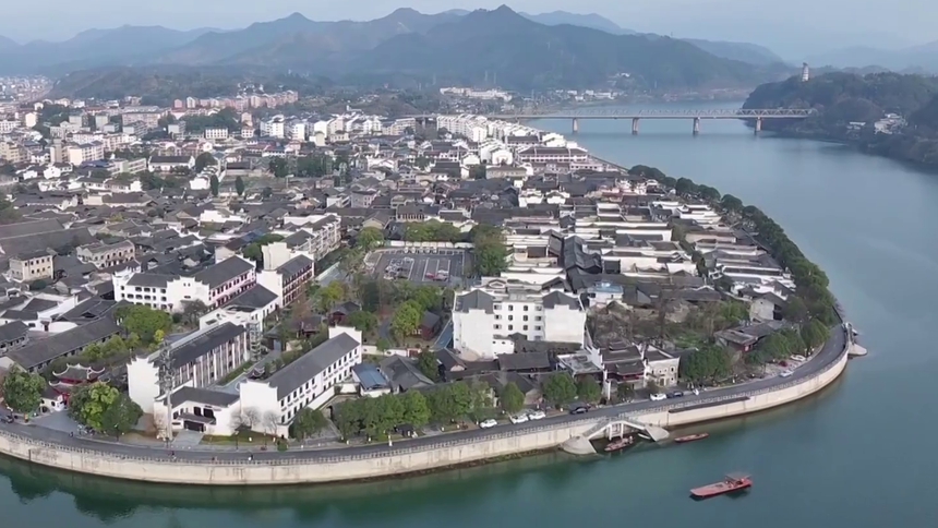 新春走基层 洪江市黔阳古城：一城诗意焕新颜 古风文旅迎新春