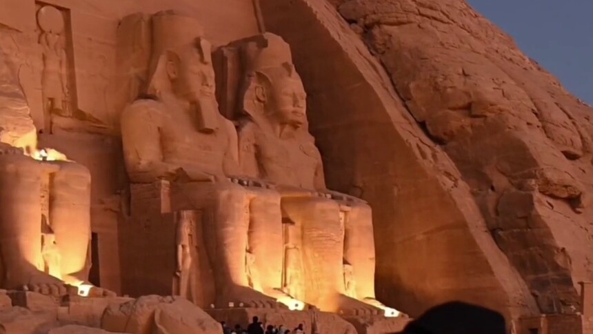埃及阿布·辛拜勒神庙迎来“日光节”