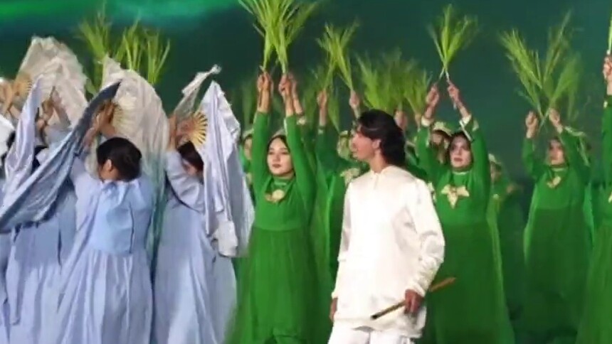 塔吉克斯坦举行文艺晚会庆祝纳乌鲁斯节