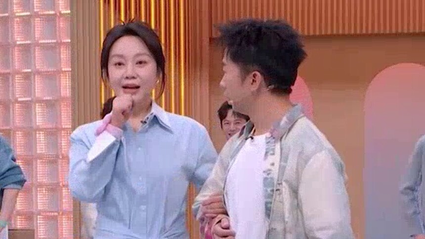 闫妮一本正经的搞笑