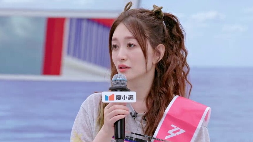 李小冉回应一公个人第一