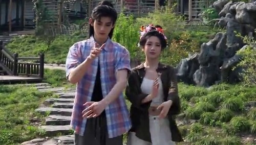 《宝珠》片场侧拍：现场氛围超好！代露娃赖伟明误闯天家也闯进了我心里！