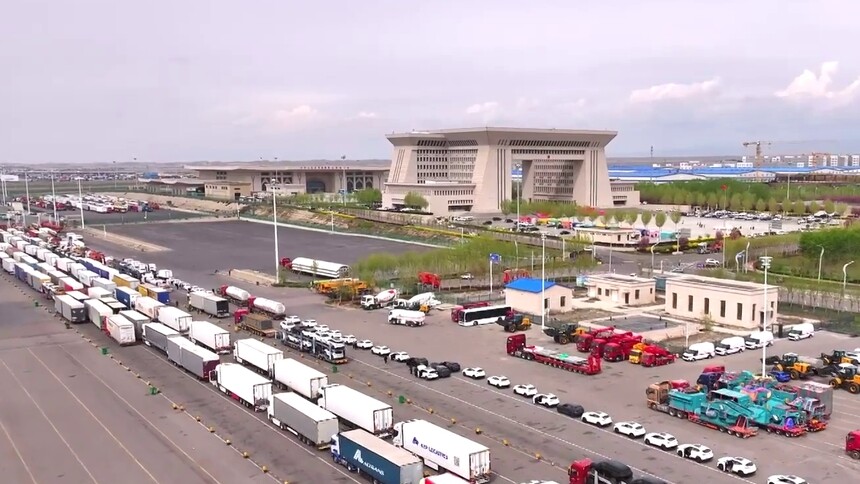 今年一季度霍尔果斯口岸出口商品车8.5万辆