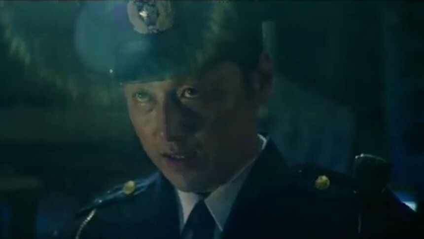 《寄生兽》片段:新一小右联盟打败A先生-电影