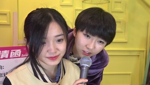 请用偶像剧的画风打开金雯昕汪睿合唱小情歌又发狗粮