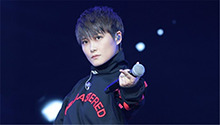 李宇春演绎《存在感》展现强气场