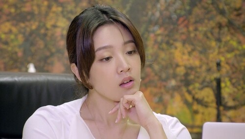 嫉妒到要爆炸 丽琪观看晨音予飞恋爱视频