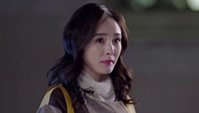 谢晓飞回国获童薇收留