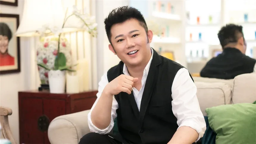 【一刻talks】超模吕燕御用造型师李东田:雀斑小眼睛 别有味道的东方